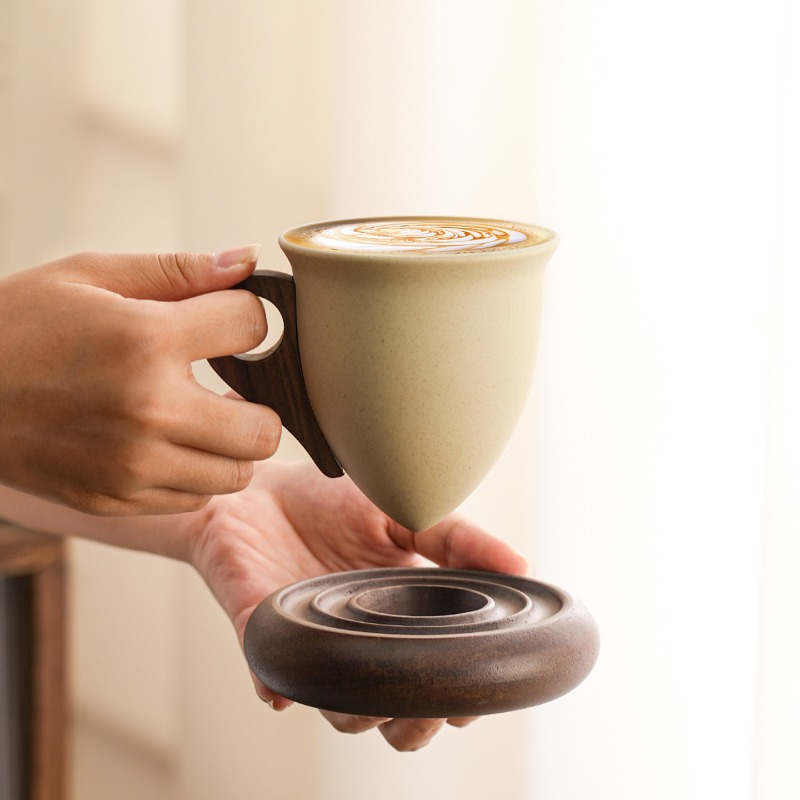 Creatieve bruine keramiek en h - Coffee Tea Gardens recensie en prijs