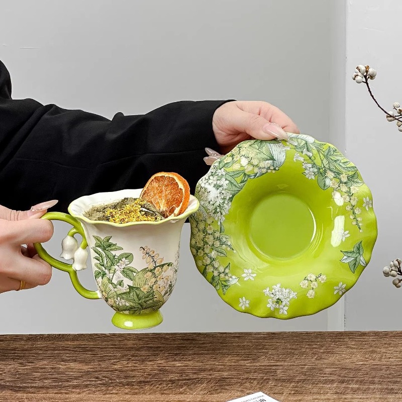 Lelietje-van-dalen bloeiende a - Tea Coffee Pot Set recensie en prijs
