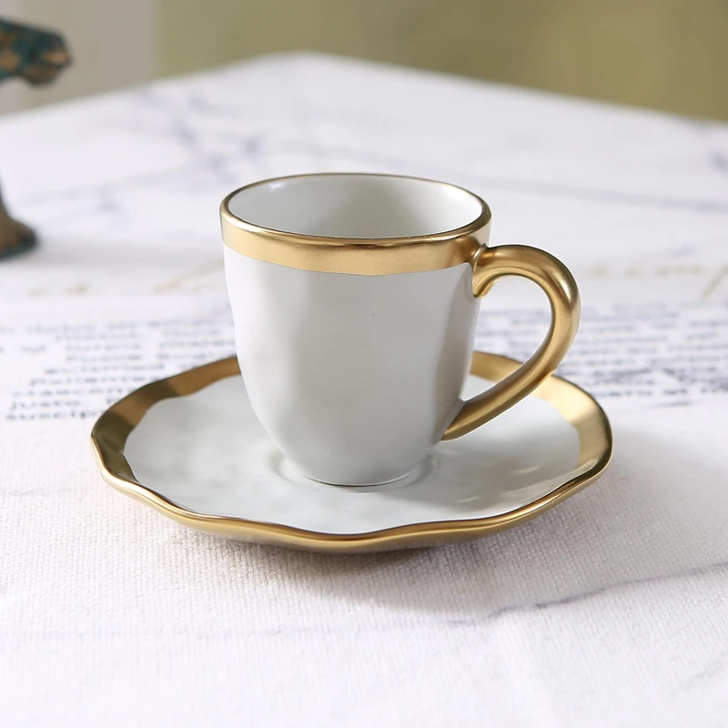 Italiaanse gekleurde geglazuur - Coffee Tea Game recensie en prijs