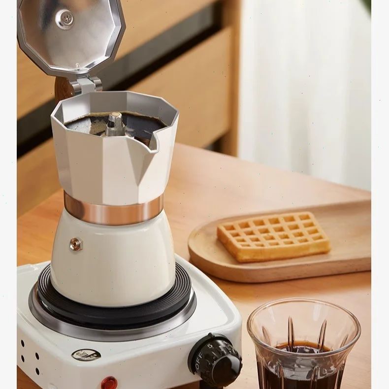 Moka-pot met ronde bodem, enke - Coffee Tea Chocolate recensie en prijs